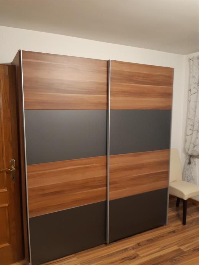 Apartment Lang