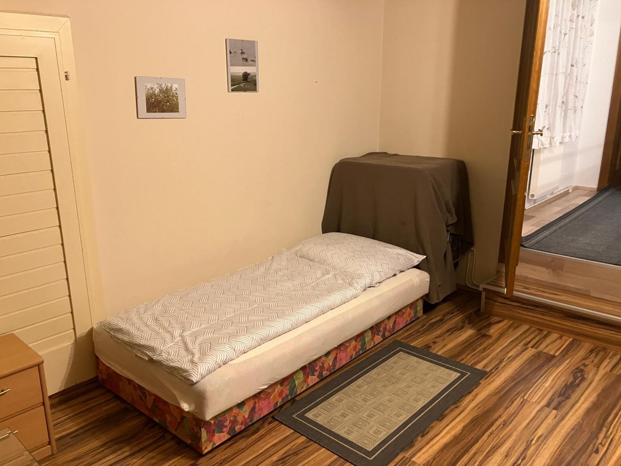 Lang Apartment *