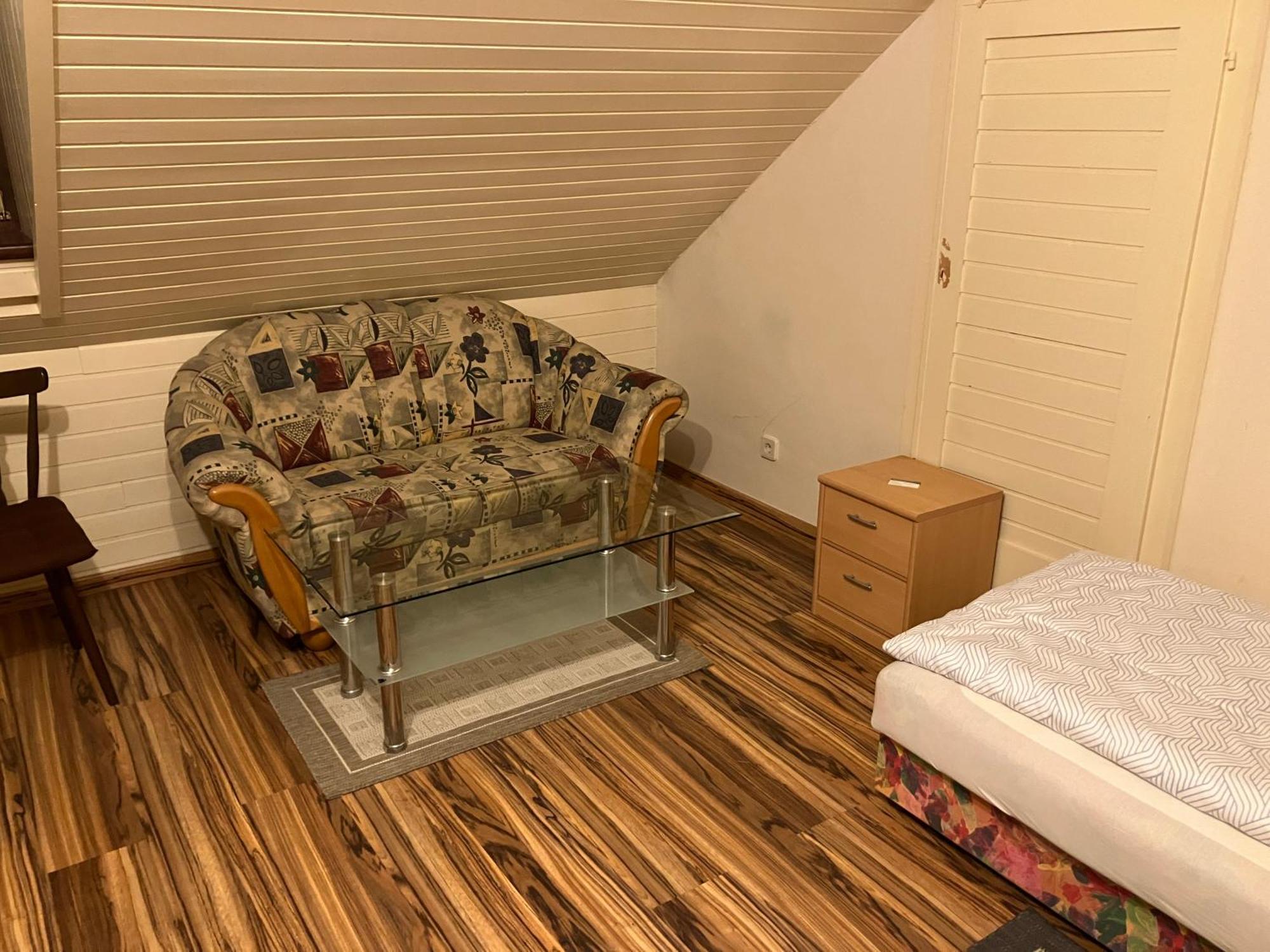 Apartment Lang Apetlon